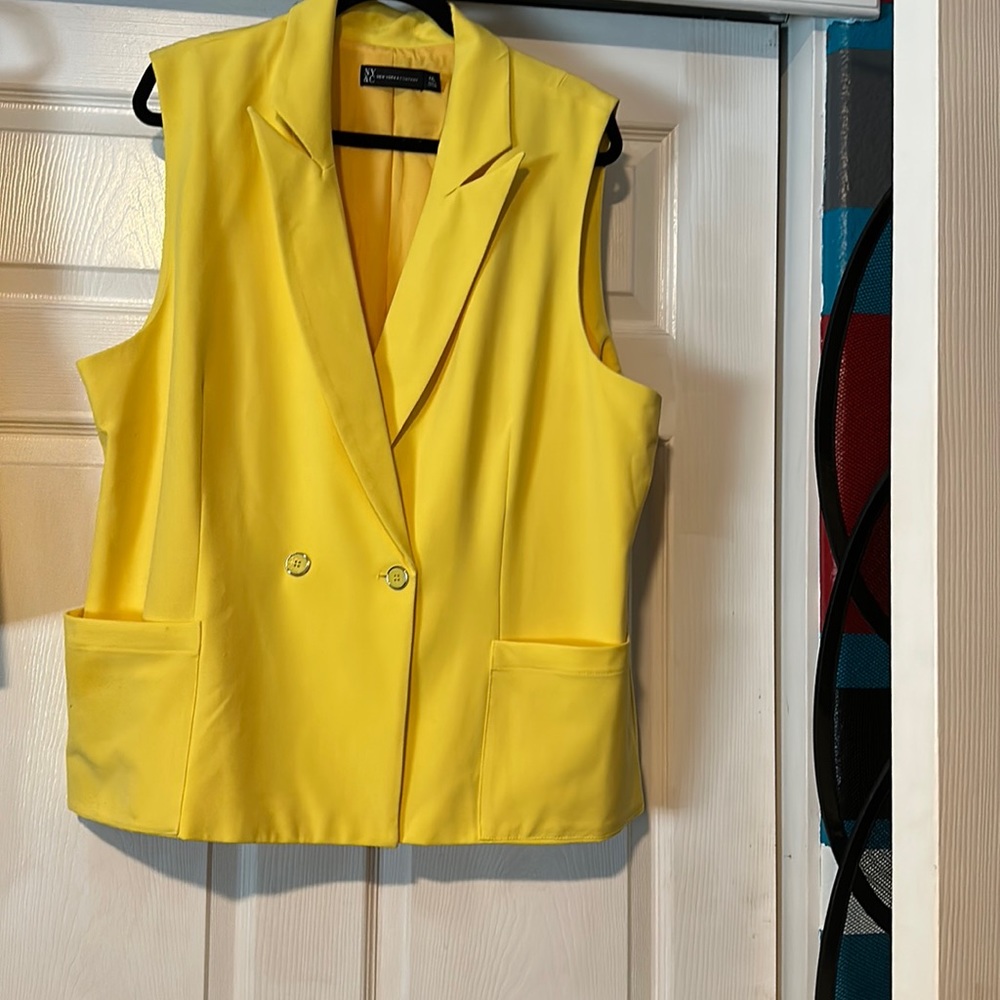 Double breasted yellow jacket